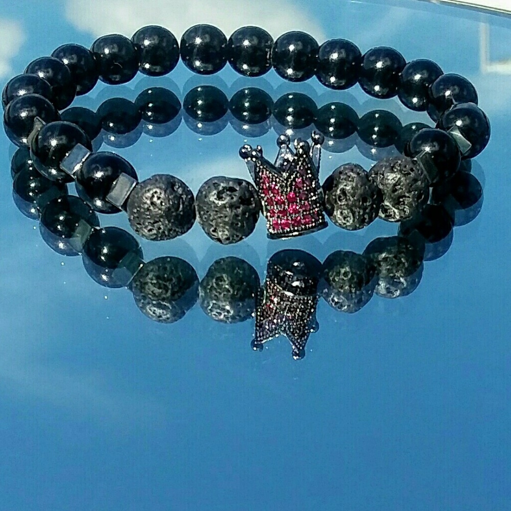 Black beaded bracelet with lava beads